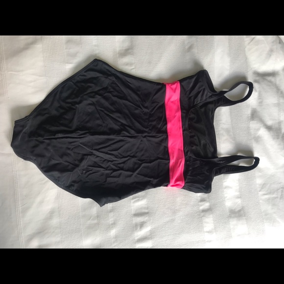 Swimsuit - Picture 2 of 3